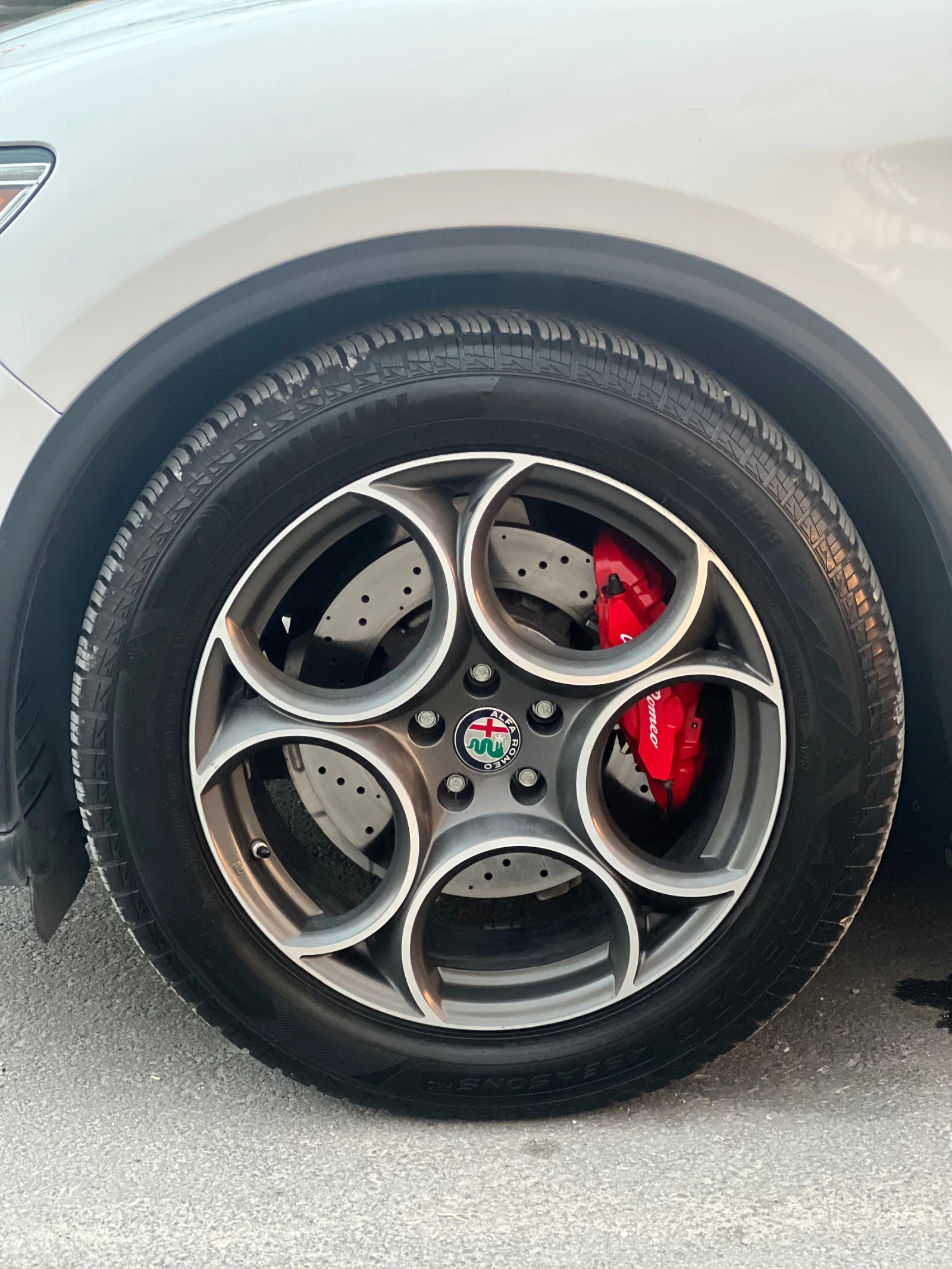 Alfa Romeo Stelvio Q4 Facelift Лизинг , снимка 9 - Автомобили и джипове - 55936899