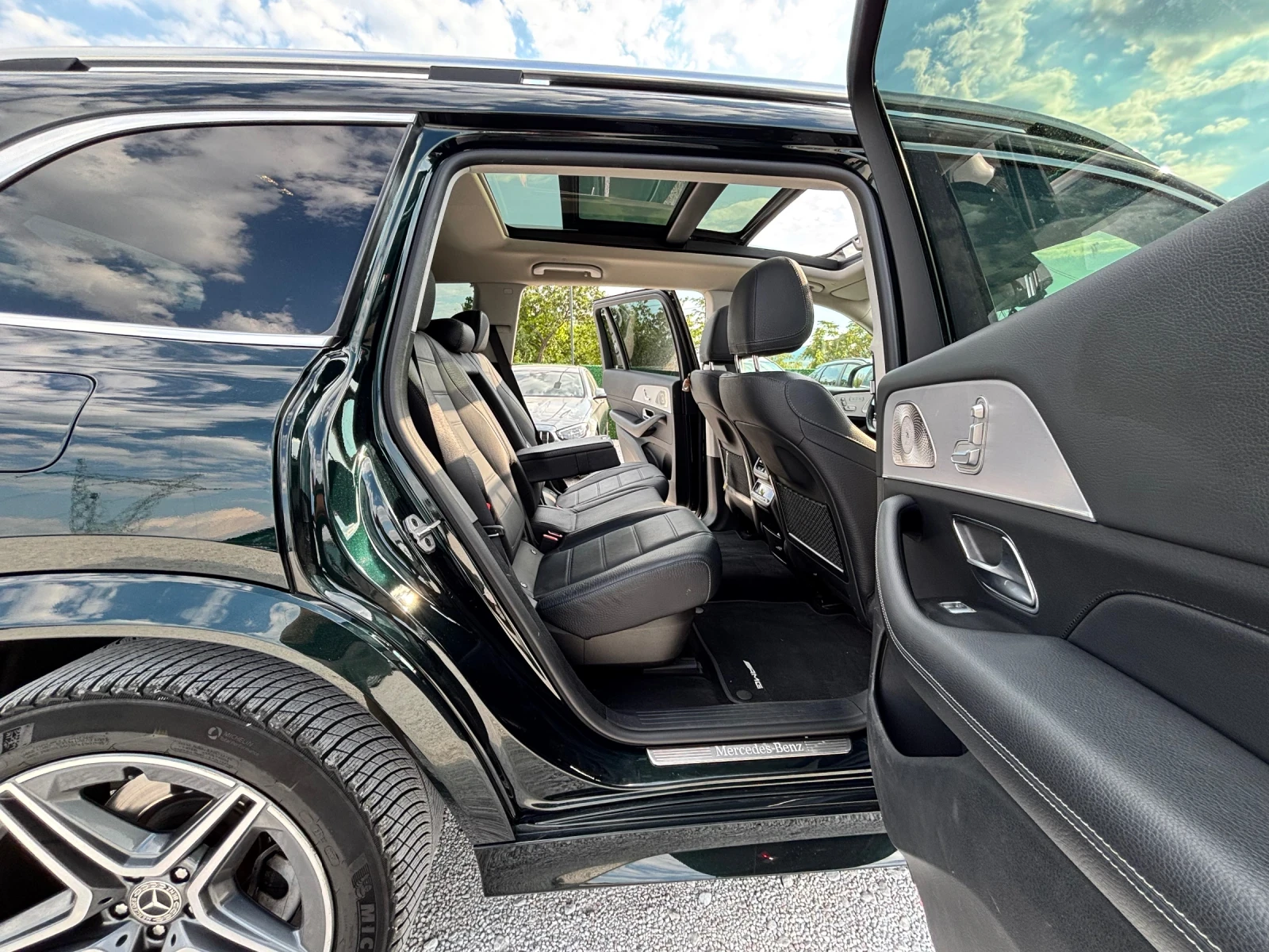 Mercedes-Benz GLS 400 400d/AMG/LED/7 МЕСТЕН , снимка 15 - Автомобили и джипове - 55572154