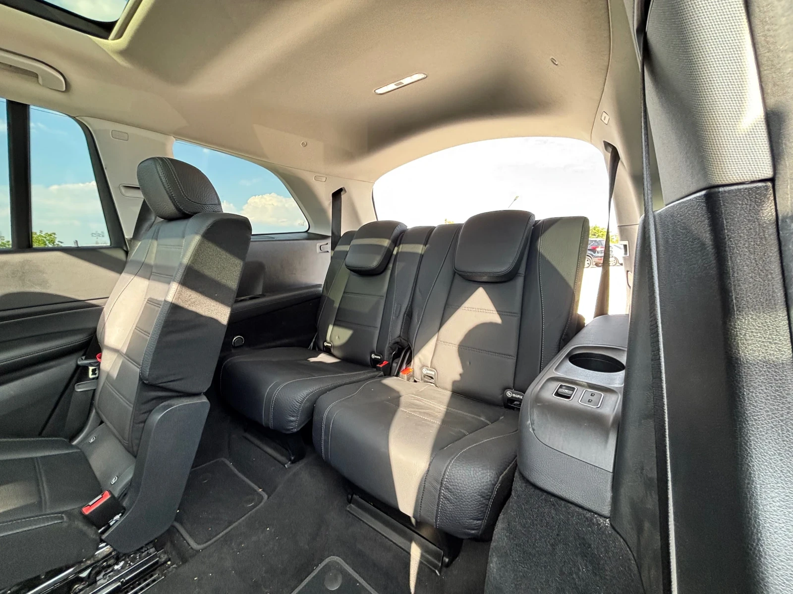 Mercedes-Benz GLS 400 400d/AMG/LED/7 МЕСТЕН , снимка 13 - Автомобили и джипове - 55572154