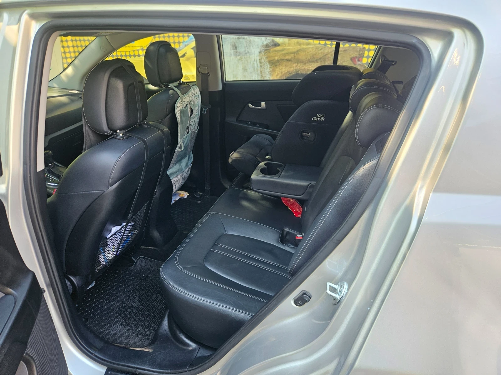 Kia Sportage 2.0i 4WD автомат, кожа, панорама, NAVI, KEYS, снимка 9 - Автомобили и джипове - 55624869