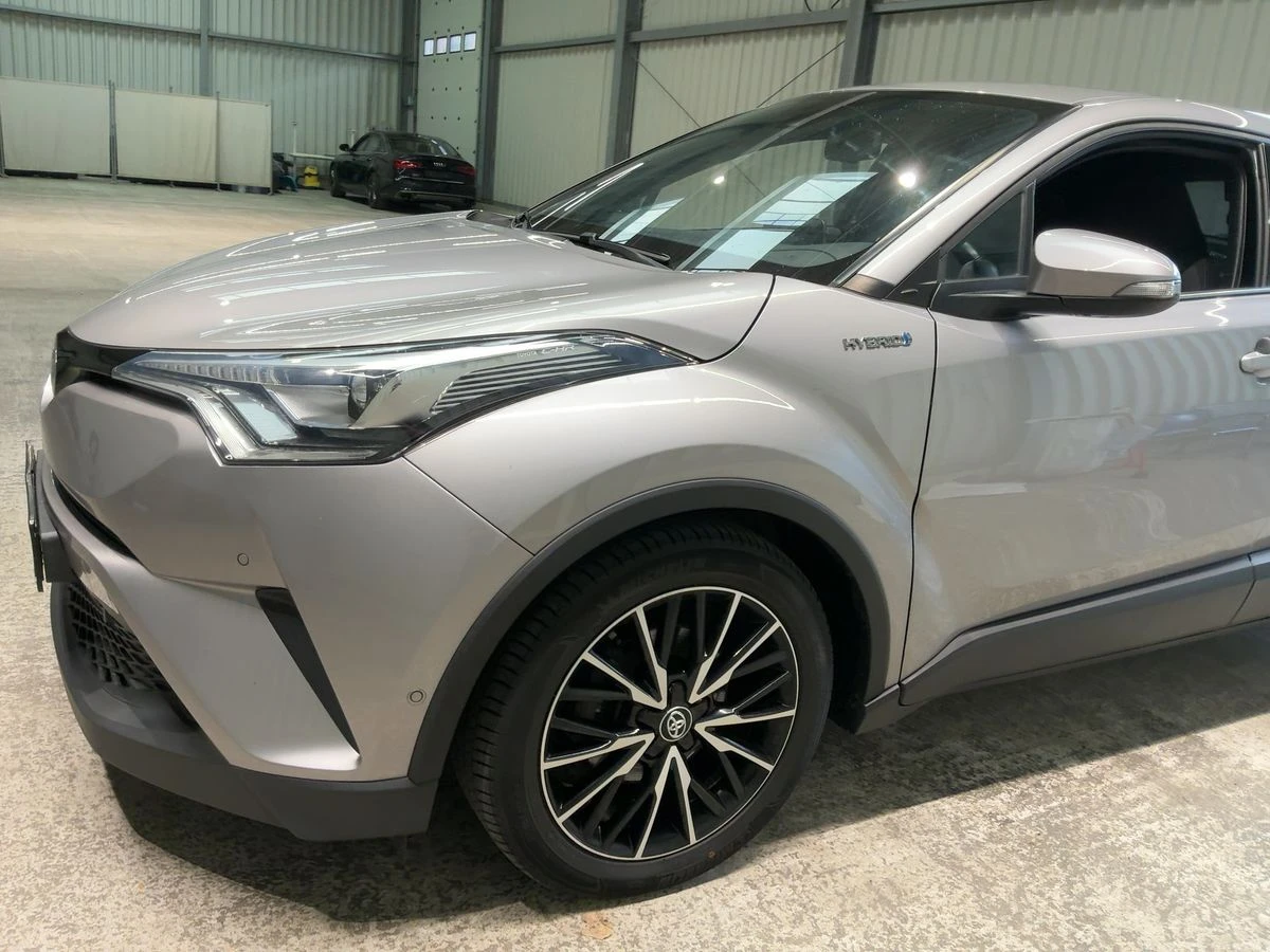 Toyota C-HR 1.8I* СЕРВИЗНА КНИЖКА* ПЪЛНА  ИСТОРИЯ В ТОЙОТА