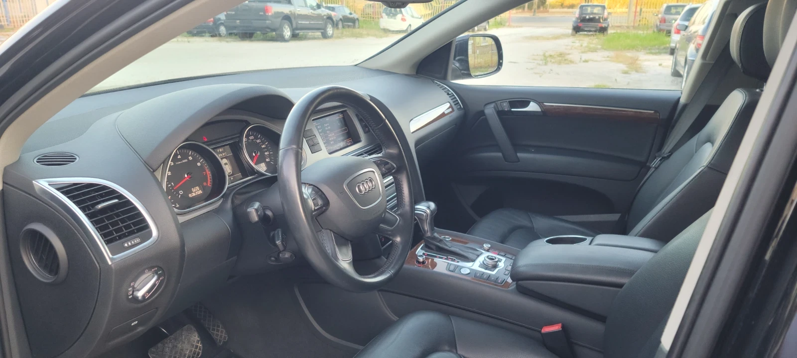 Audi Q7, снимка 3 - Автомобили и джипове - 56342405