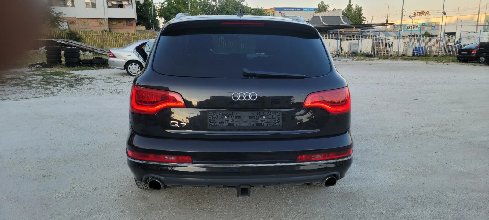 Audi Q7, снимка 4 - Автомобили и джипове - 56342405