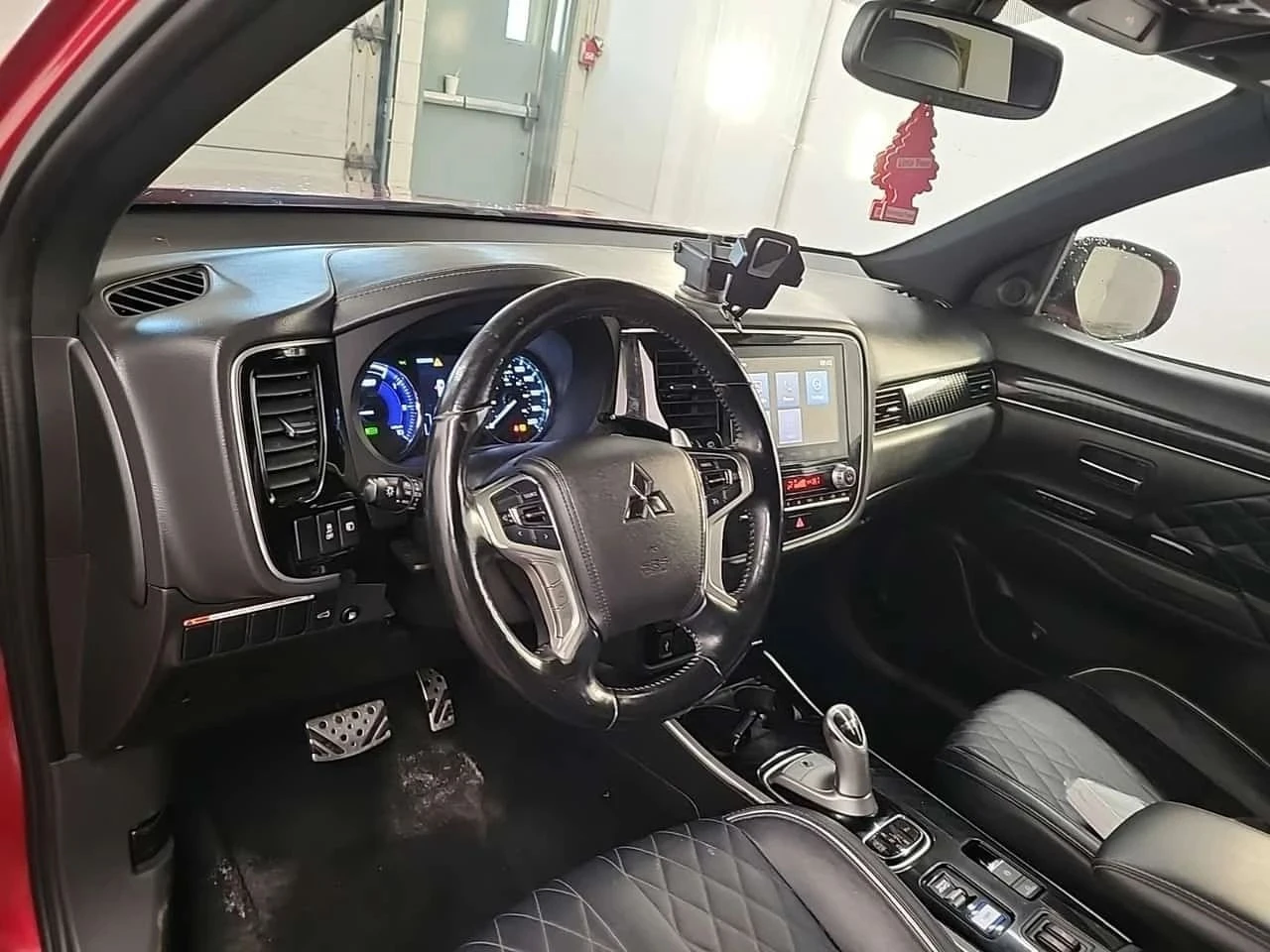 Mitsubishi Outlander, снимка 8 - Автомобили и джипове - 56688714