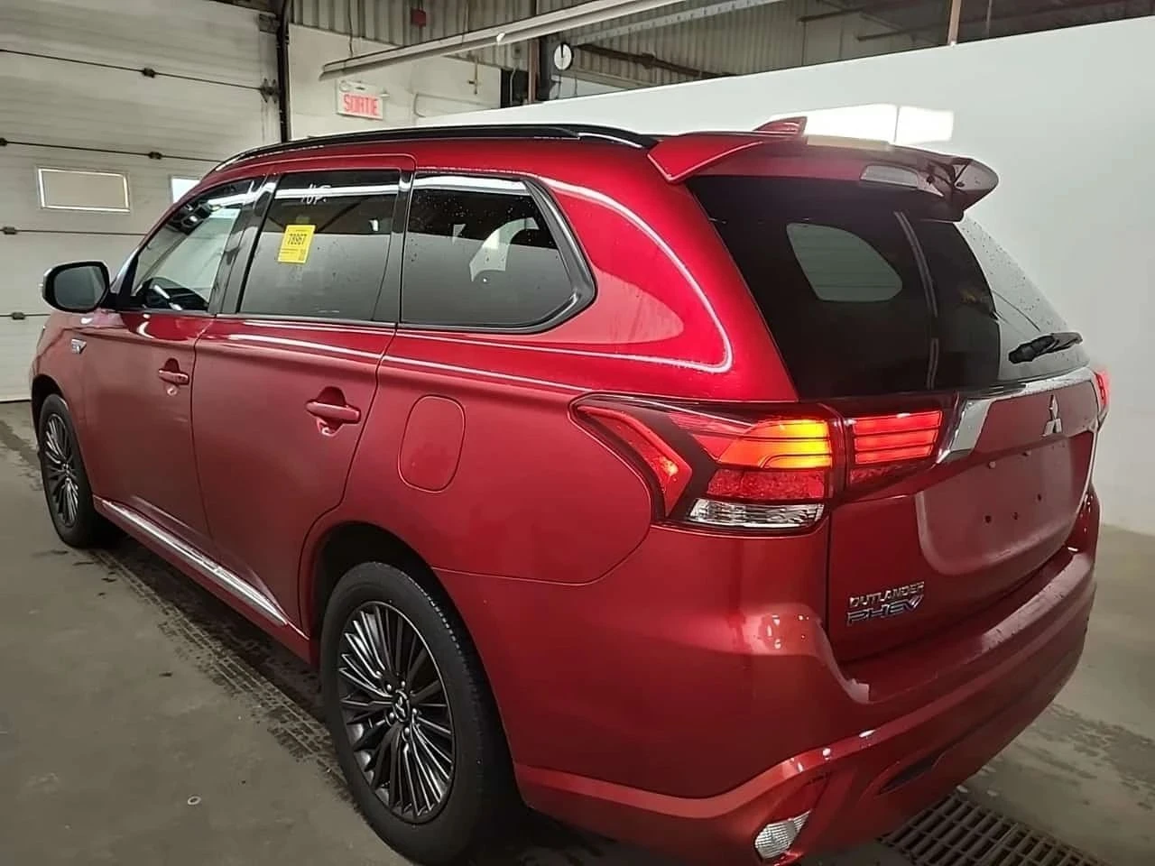 Mitsubishi Outlander, снимка 6 - Автомобили и джипове - 56688714