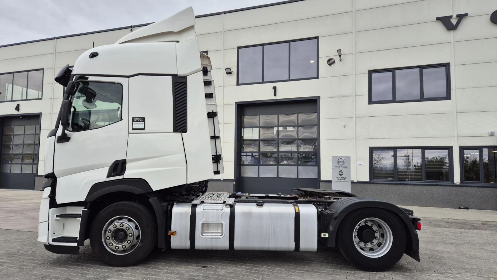 Renault T 480 TurboCompaund, снимка 6 - Камиони - 53903986