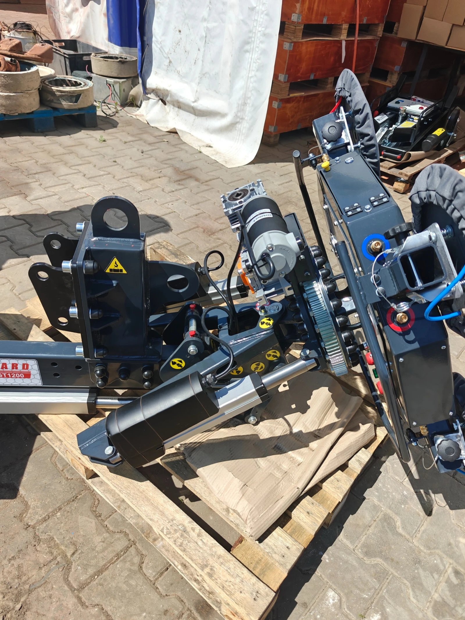 Допълнително оборудване Друг вид Вакуумен хващач Befard HGT 1200, 1200кг кг - нов, снимка 15 - Индустриална техника - 55047519