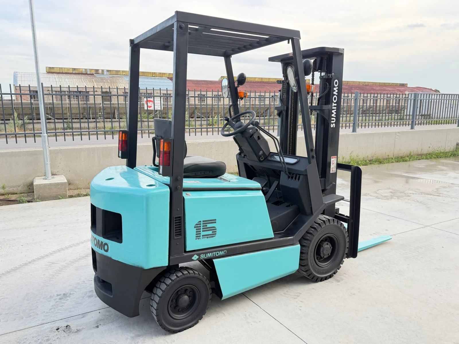 Мотокар Yale Sumitomo 1.5 Тона / БЕЗ ЕЛЕКТРОНИКА / Автомат, снимка 5 - Индустриална техника - 53631976