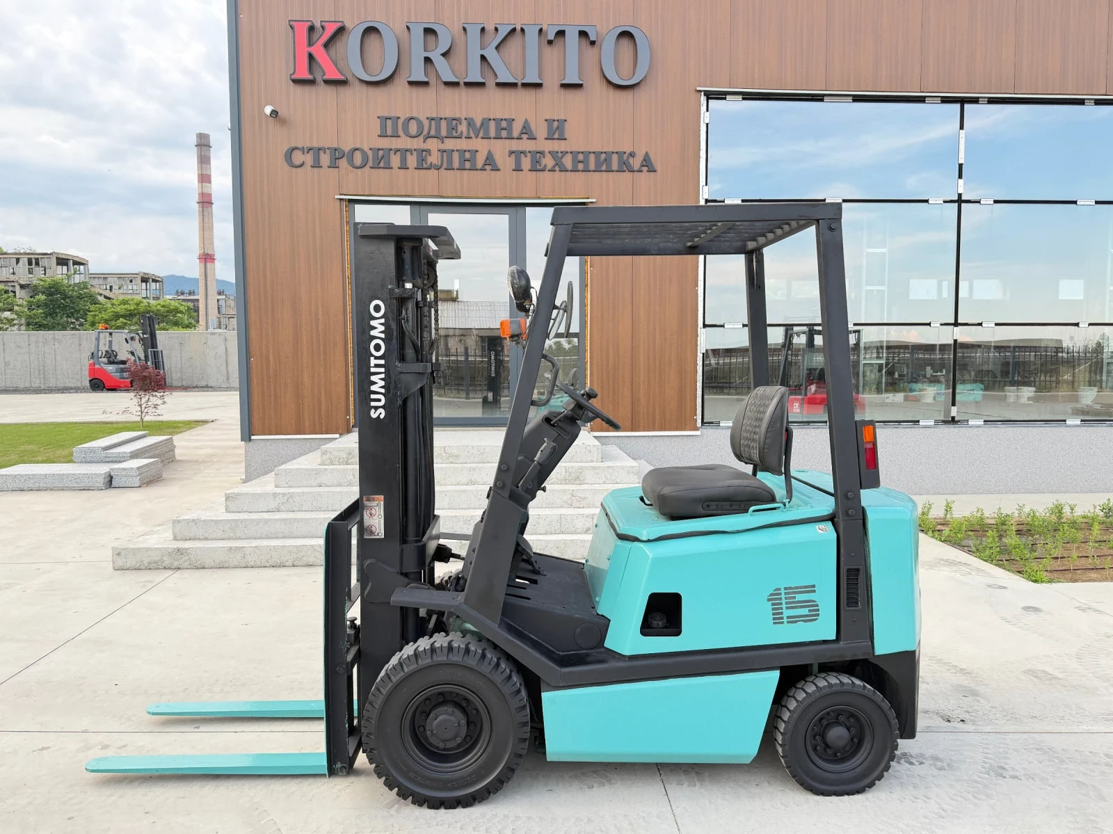 Мотокар Yale Sumitomo 1.5 Тона / БЕЗ ЕЛЕКТРОНИКА / Автомат, снимка 2 - Индустриална техника - 53631976