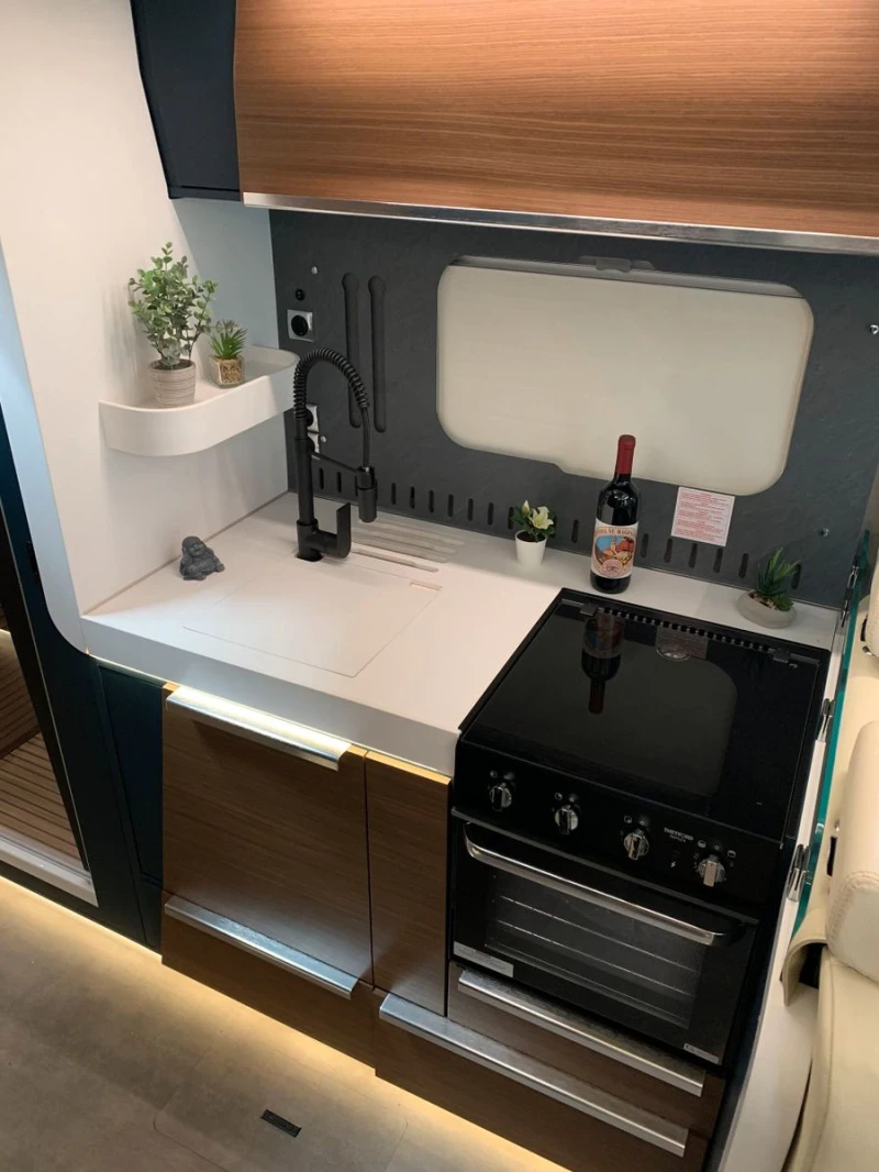 Кемпер Laika KREOS H 5109, снимка 9 - Каравани и кемпери - 52007644