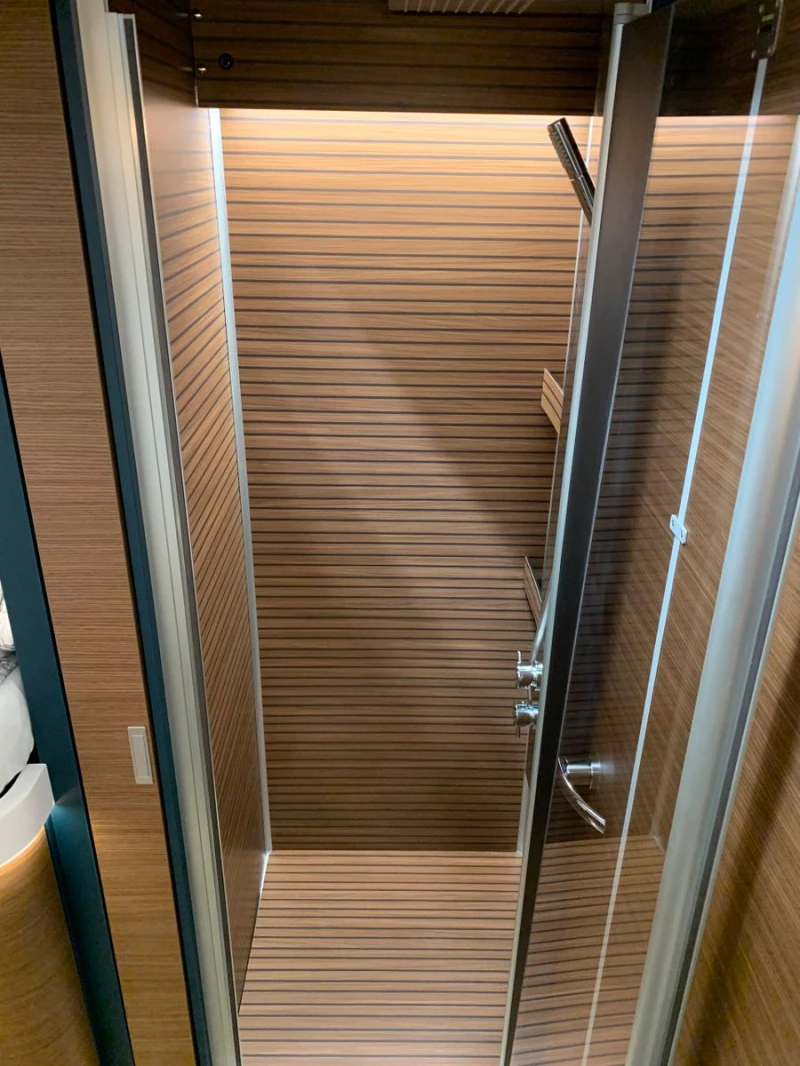 Кемпер Laika KREOS H 5109, снимка 2 - Каравани и кемпери - 52007644