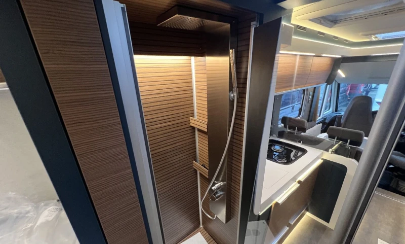 Кемпер Laika KREOS H 5109, снимка 7 - Каравани и кемпери - 52007644