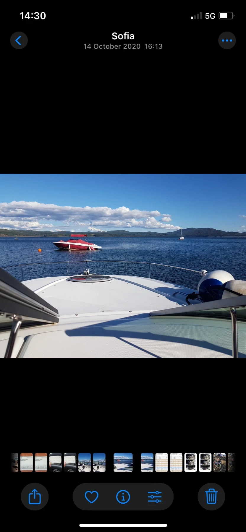 Моторна яхта Crownline 275 Mercruser 426HO - изображение 3