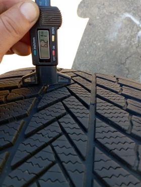Гуми Зимни 255/50R19, снимка 9
