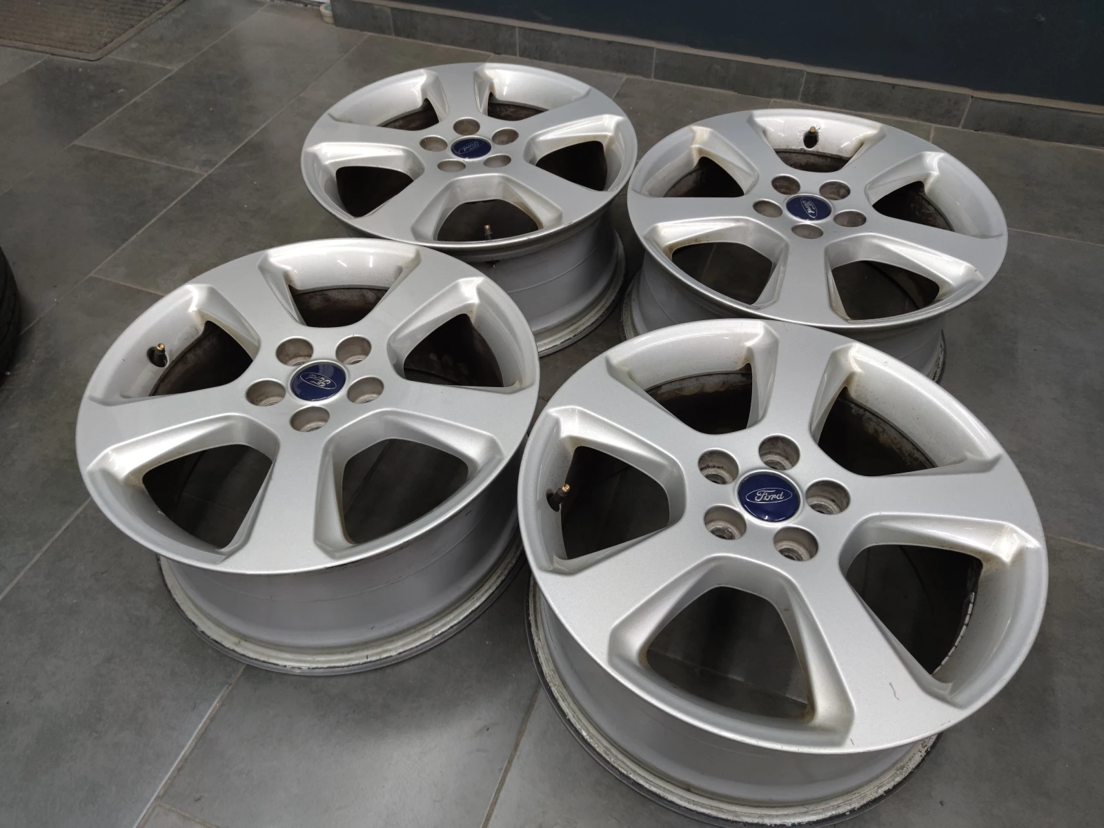   Ford | Mobile.bg   4