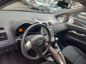 Toyota Auris 1.4i ТОП състояние, снимка 11