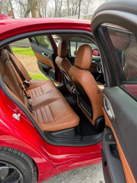 Alfa Romeo Giulia 2.0 RWD Ti, снимка 14