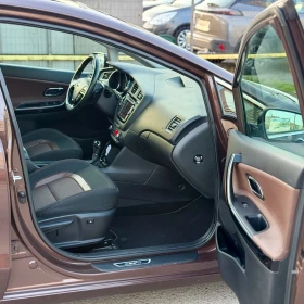 Kia Ceed 1.6i Automatic Panorama Premium 153хил км, снимка 7