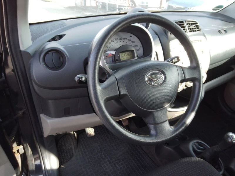 Daihatsu Sirion 4 х 4, снимка 11 - Автомобили и джипове - 40838879