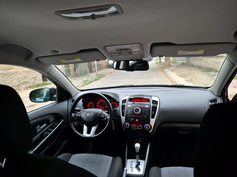 Kia Ceed 1.6i-avtomat-верига-LIMITED, снимка 15 - Автомобили и джипове - 47285363