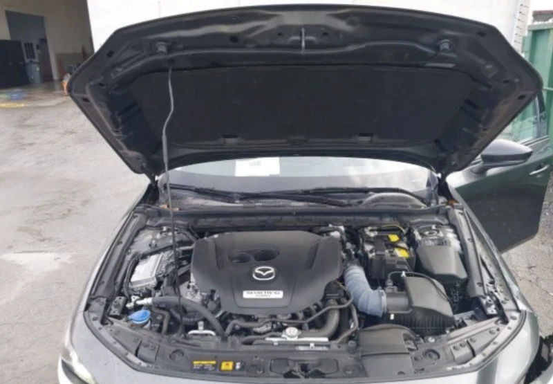 Mazda 3, снимка 12 - Автомобили и джипове - 48634010