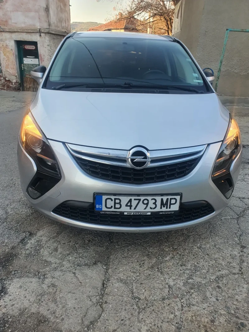 Opel Zafira 1.6 cdti 6скорости, снимка 1 - Автомобили и джипове - 49426275