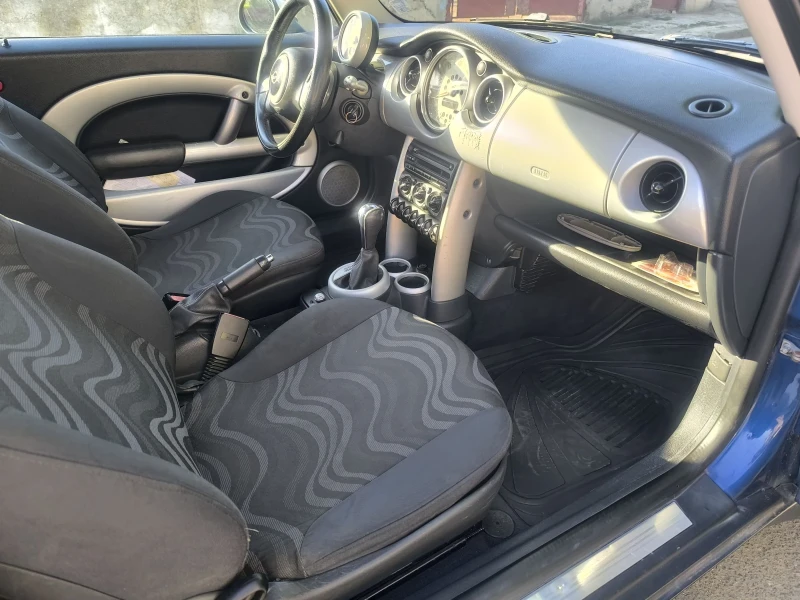Mini Cooper 1.6i 90кс, снимка 9 - Автомобили и джипове - 52167806