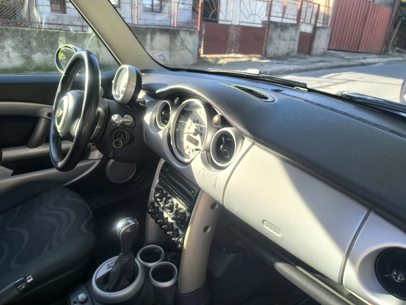 Mini Cooper 1.6i 90кс, снимка 10 - Автомобили и джипове - 52167806