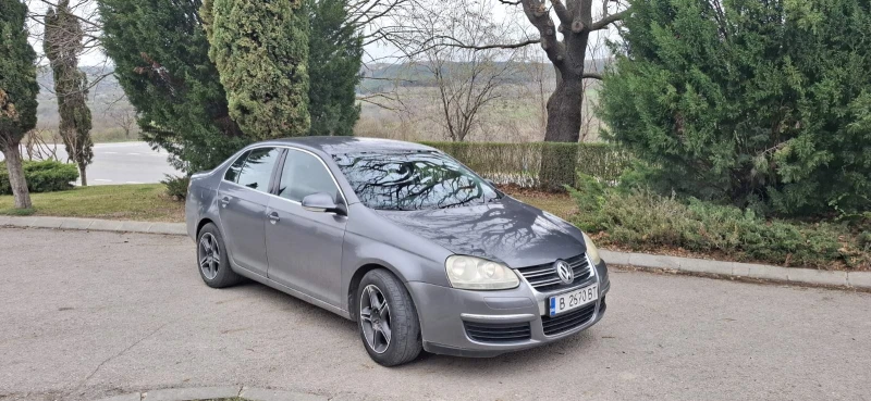 VW Jetta, снимка 11 - Автомобили и джипове - 52169879