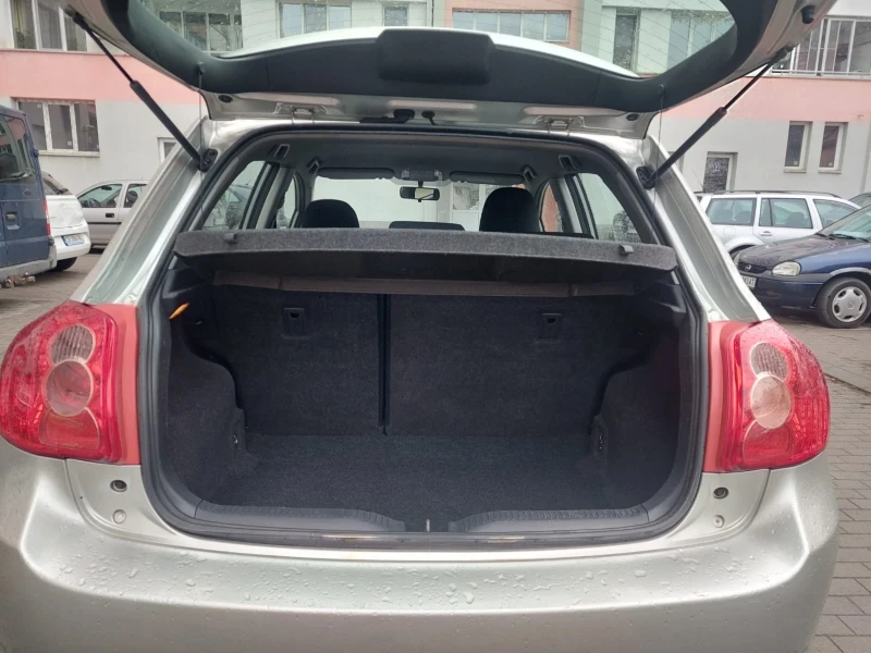 Toyota Auris 1.4i ТОП състояние, снимка 17 - Автомобили и джипове - 52899858