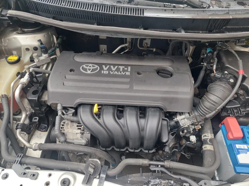Toyota Auris 1.4i ТОП състояние, снимка 15 - Автомобили и джипове - 52899858