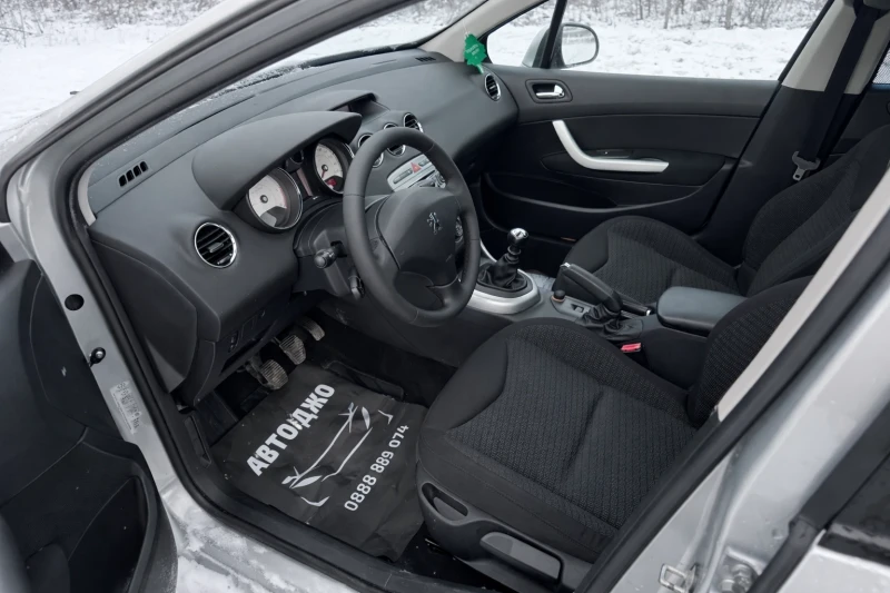 Peugeot 308 1.6HDI* panorama* 110* /, снимка 8 - Автомобили и джипове - 53146396