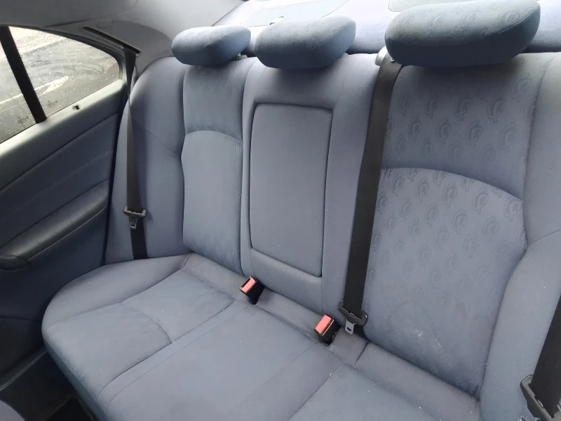 Mercedes-Benz C 200 CDi, снимка 10 - Автомобили и джипове - 53302284