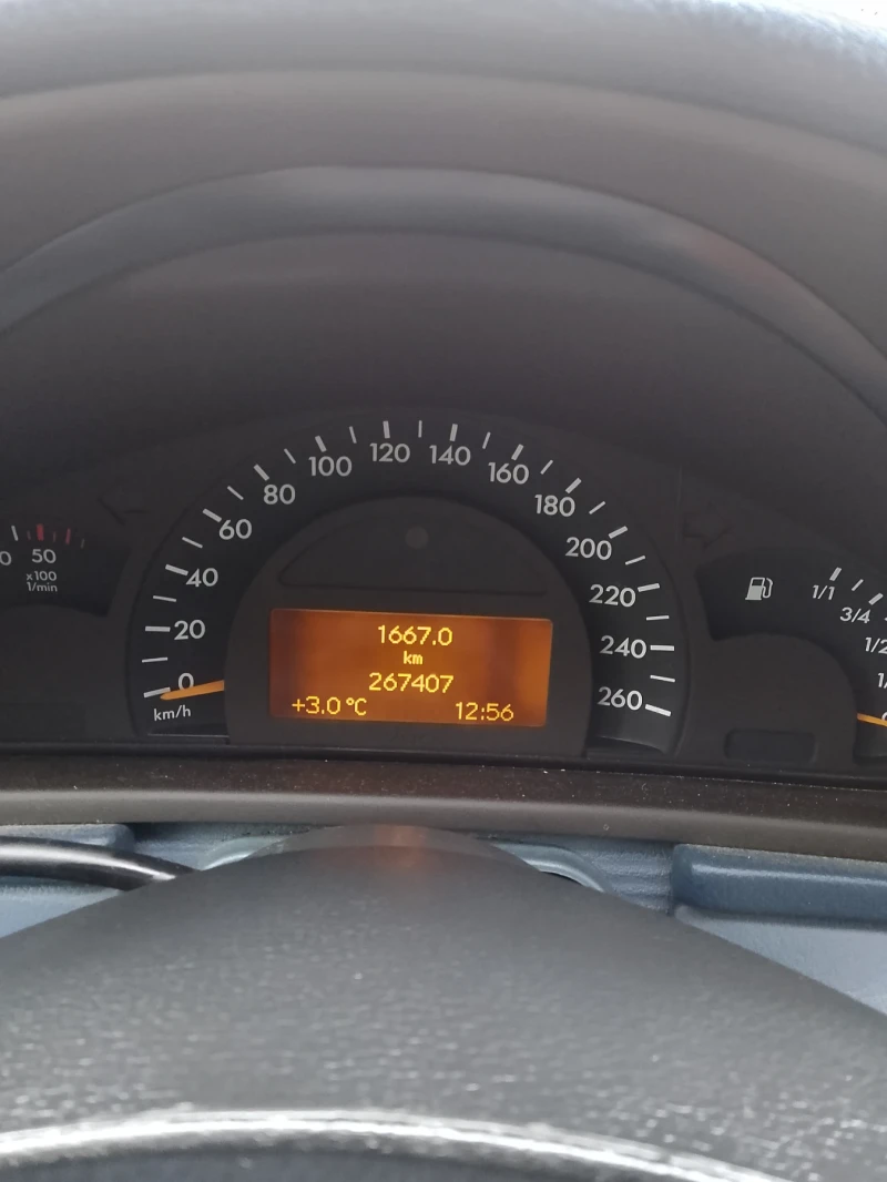 Mercedes-Benz C 200 CDi, снимка 7 - Автомобили и джипове - 53302284