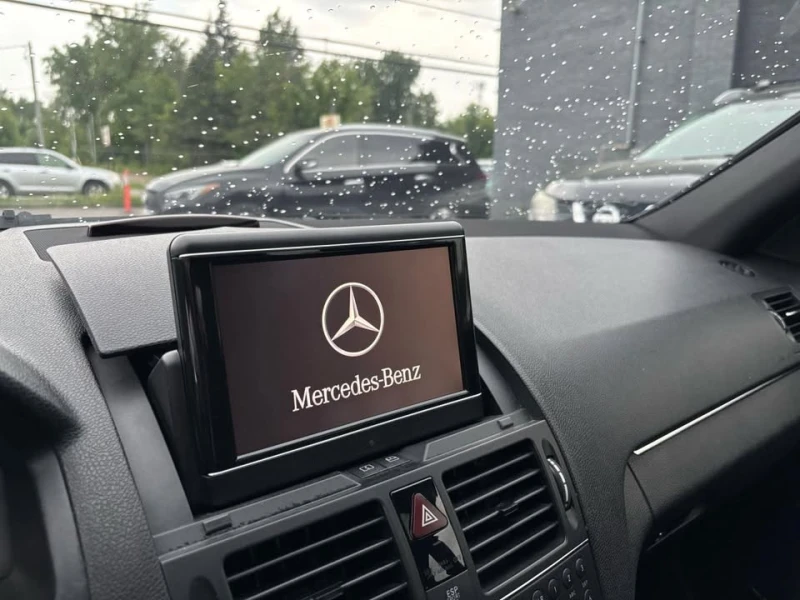 Mercedes-Benz C 63 AMG С РЕГИСТРАЦИЯ & АВТО КРЕДИТ, снимка 11 - Автомобили и джипове - 53513876