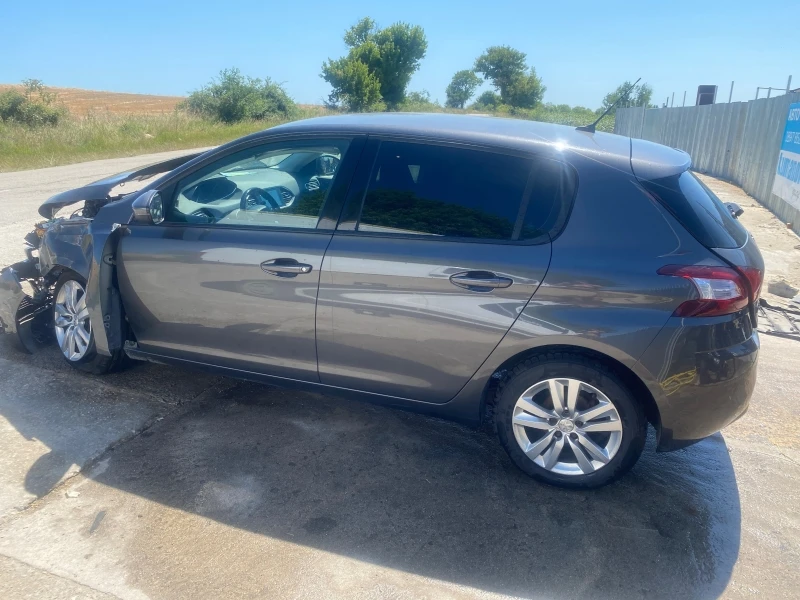 Peugeot 308 1.6 Blue HDI, снимка 3 - Автомобили и джипове - 37289751