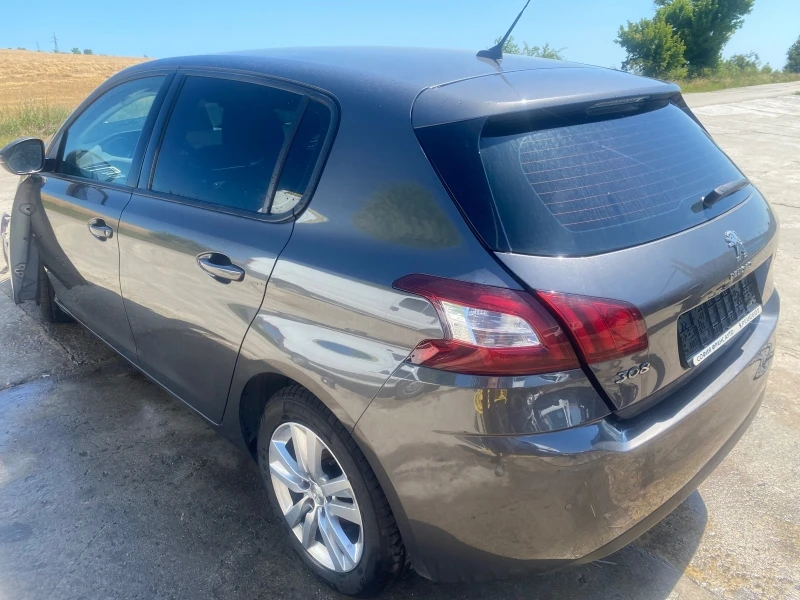 Peugeot 308 1.6 Blue HDI, снимка 7 - Автомобили и джипове - 37289751