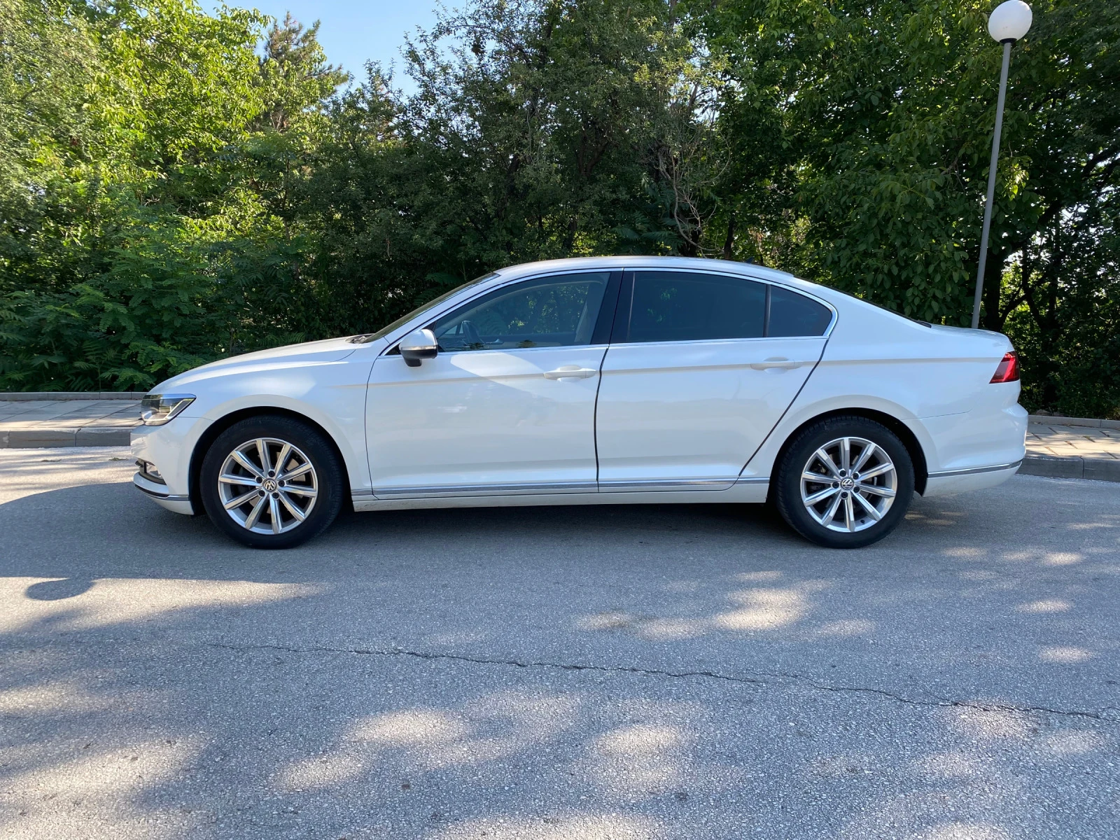 VW Passat 2.0 TDI 190hp - изображение 3
