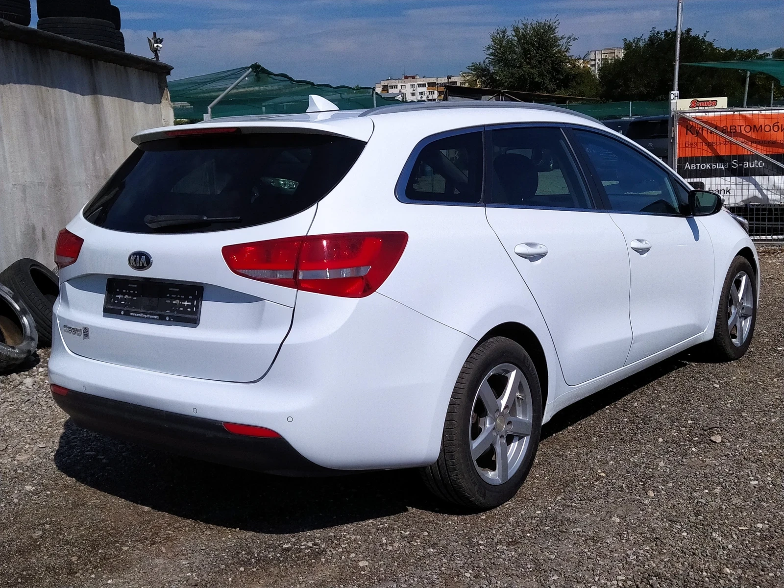 Kia Ceed 1.6i 16V/GDI/Automatic  - изображение 6