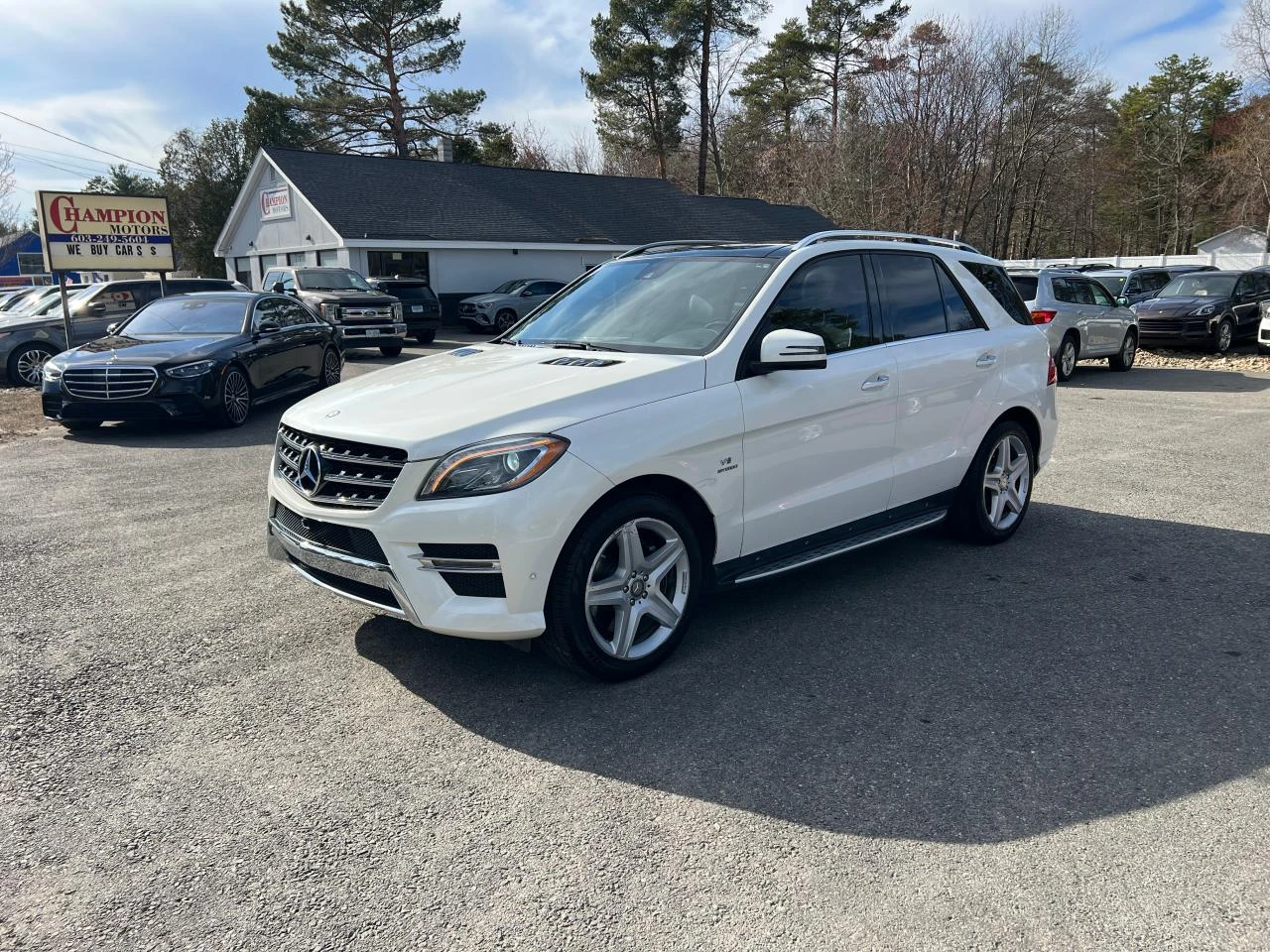 Mercedes-Benz ML 550 ПОДГРЕВ/ОБДУХВАНЕ/ПАНОРАМА/СЛЕДЕНЕ НА ЛЕНТИ/КАМЕРА - изображение 2