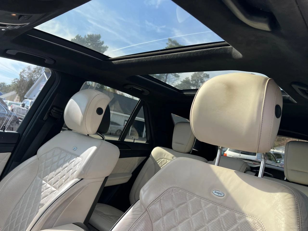 Mercedes-Benz ML 550 ПОДГРЕВ/ОБДУХВАНЕ/ПАНОРАМА/СЛЕДЕНЕ НА ЛЕНТИ/КАМЕРА - изображение 10