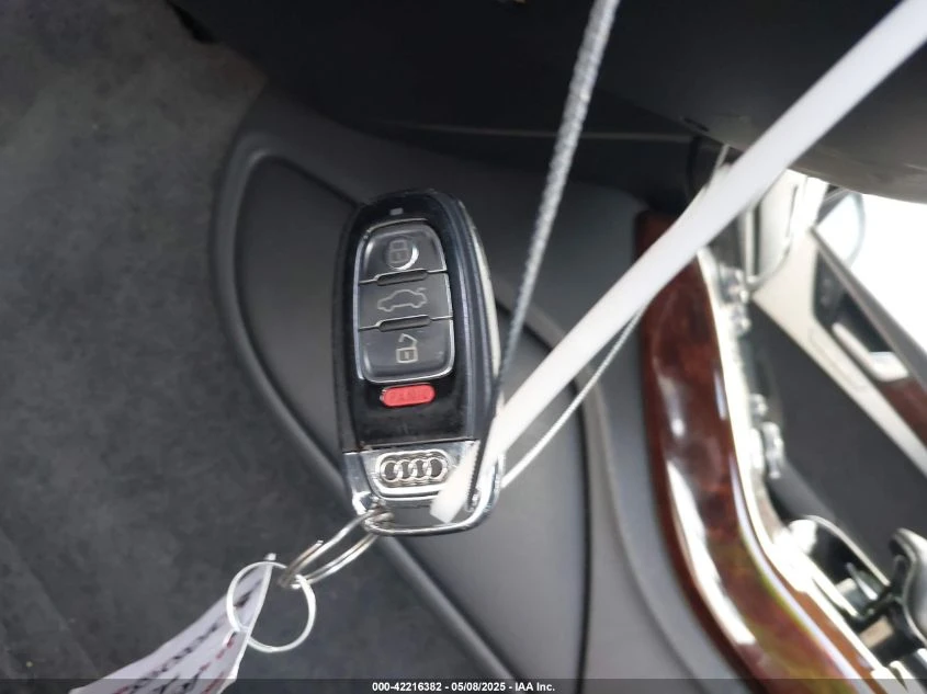 Audi A8 4.2L V-8 DI, DOHC, VVT, 372HP All Wheel Drive - изображение 3