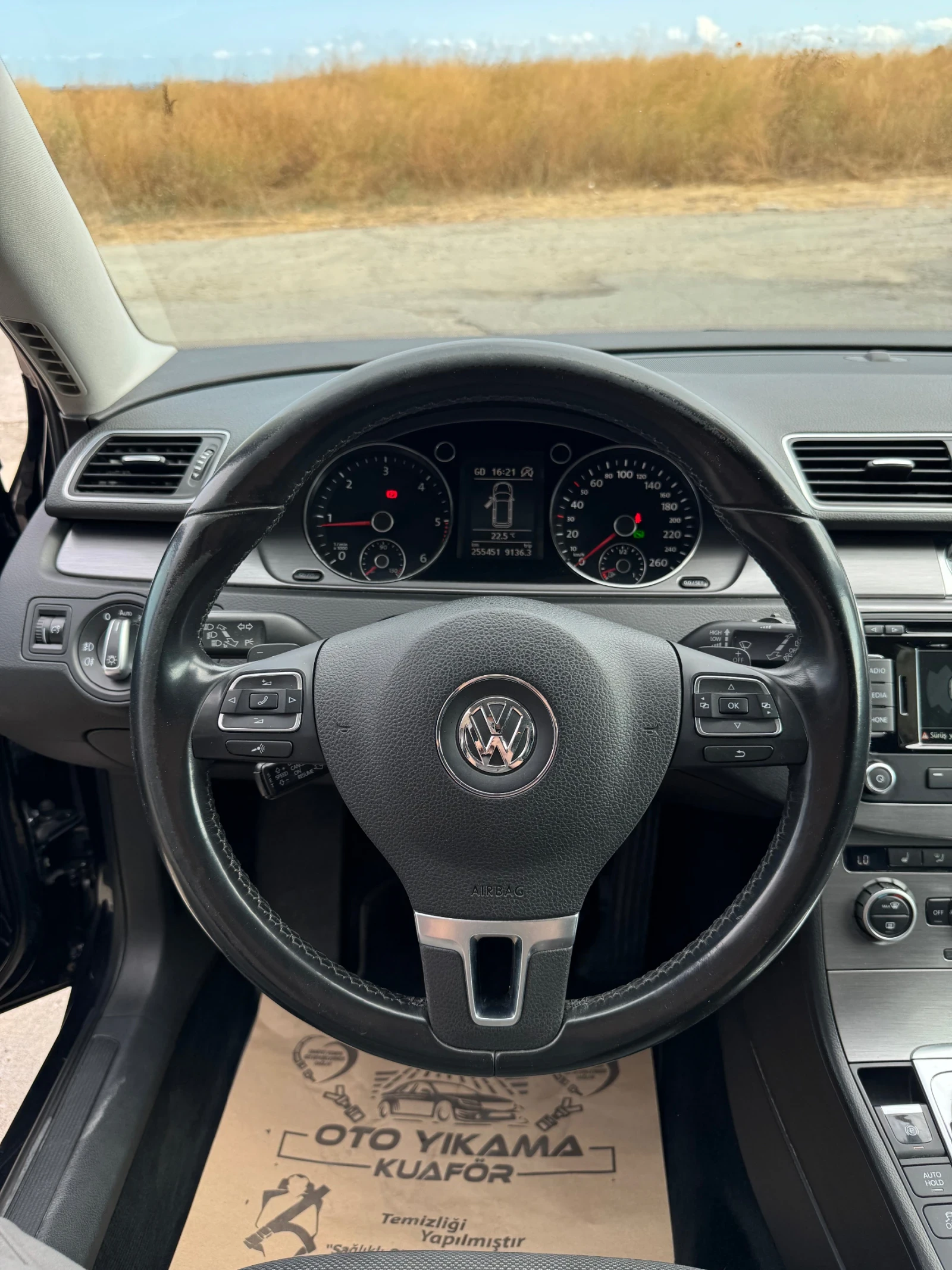 VW Passat 2.0 TDI - DSG - изображение 8