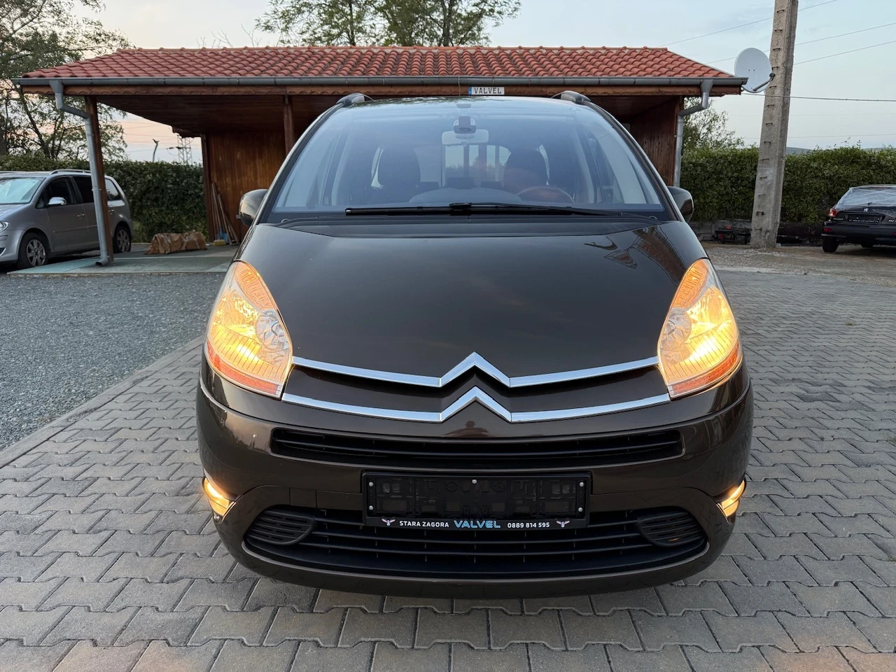 Citroen C4 Picasso * GRAND* 1.6i* 120HP* 7 Места* EU5*  - изображение 2