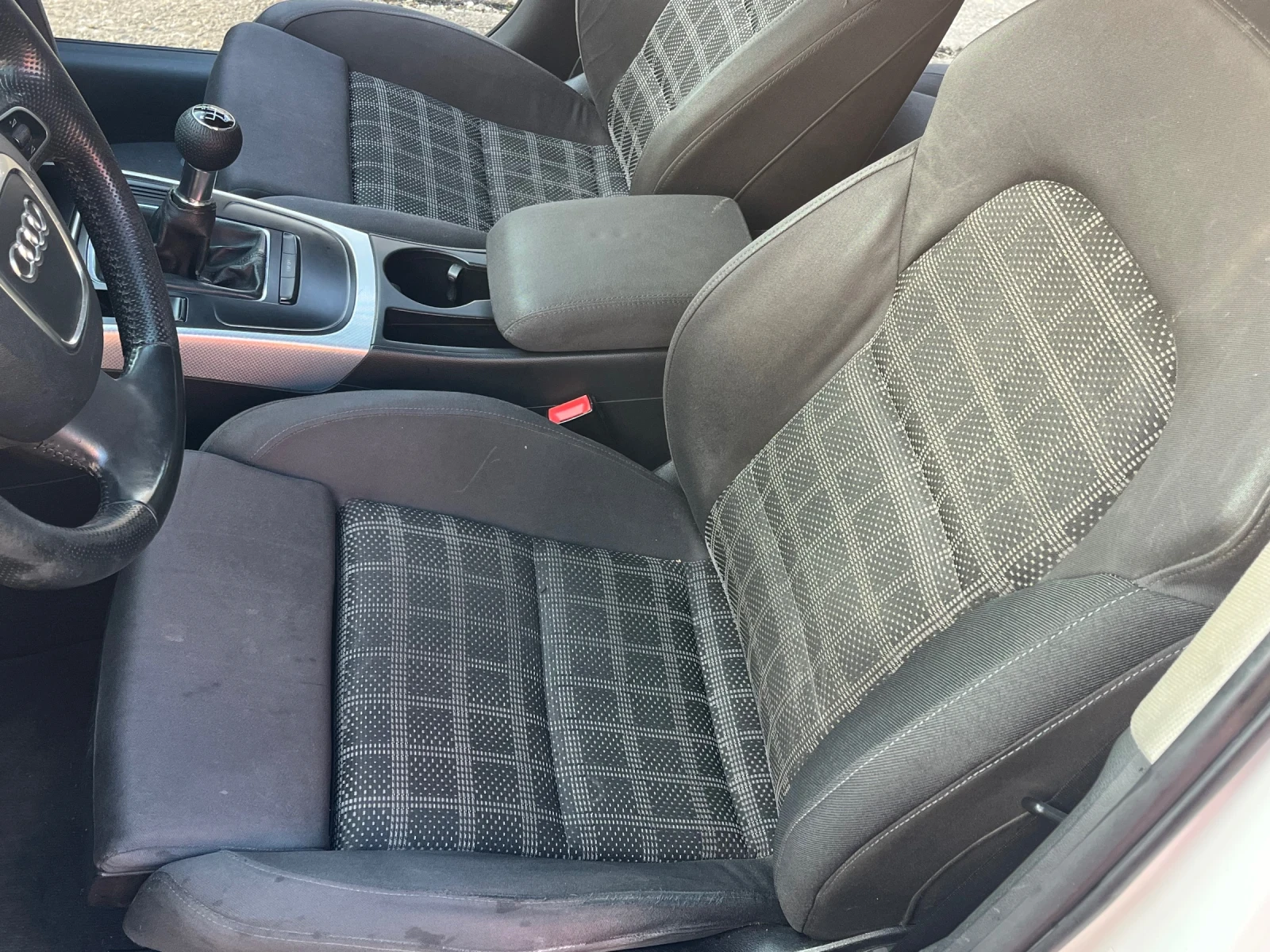 Audi A4 2.0TDI 6ск 143 кс - изображение 10