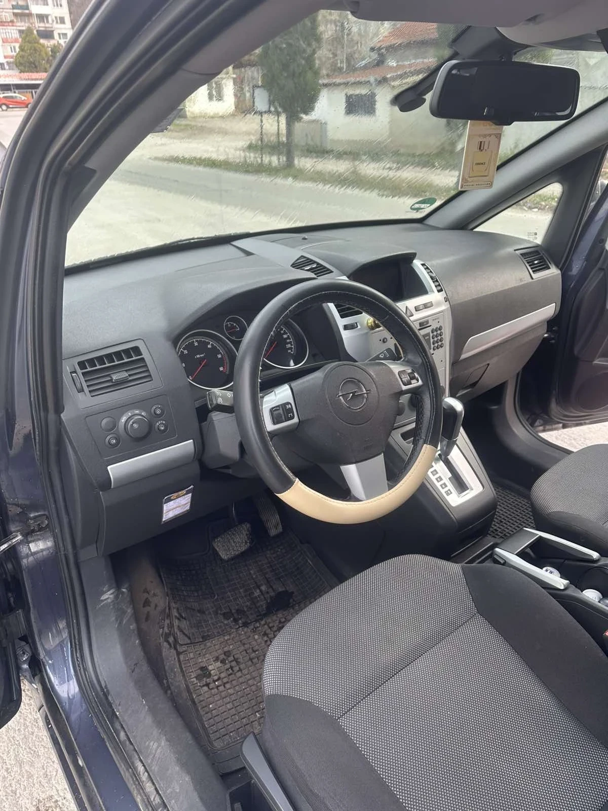 Opel Zafira 1.9 CDTI - изображение 7