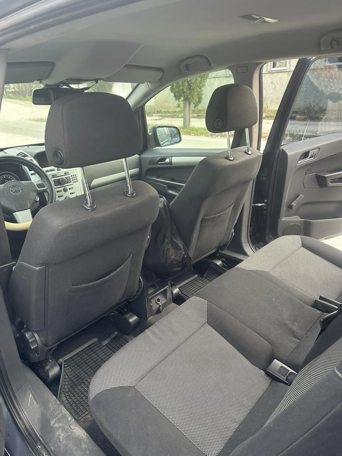 Opel Zafira 1.9 CDTI - изображение 8