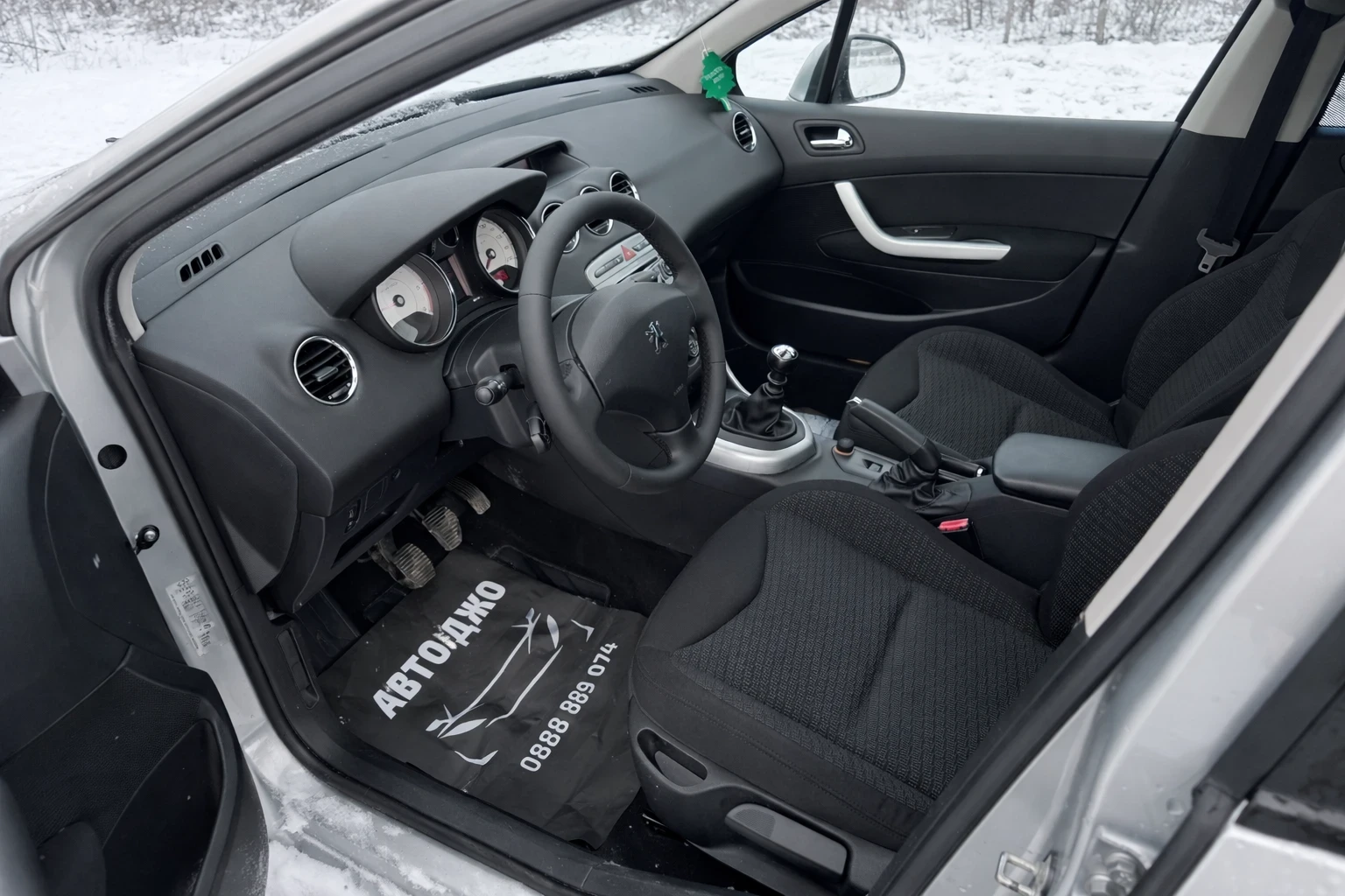 Peugeot 308 1.6HDI* panorama* 110* / - изображение 8