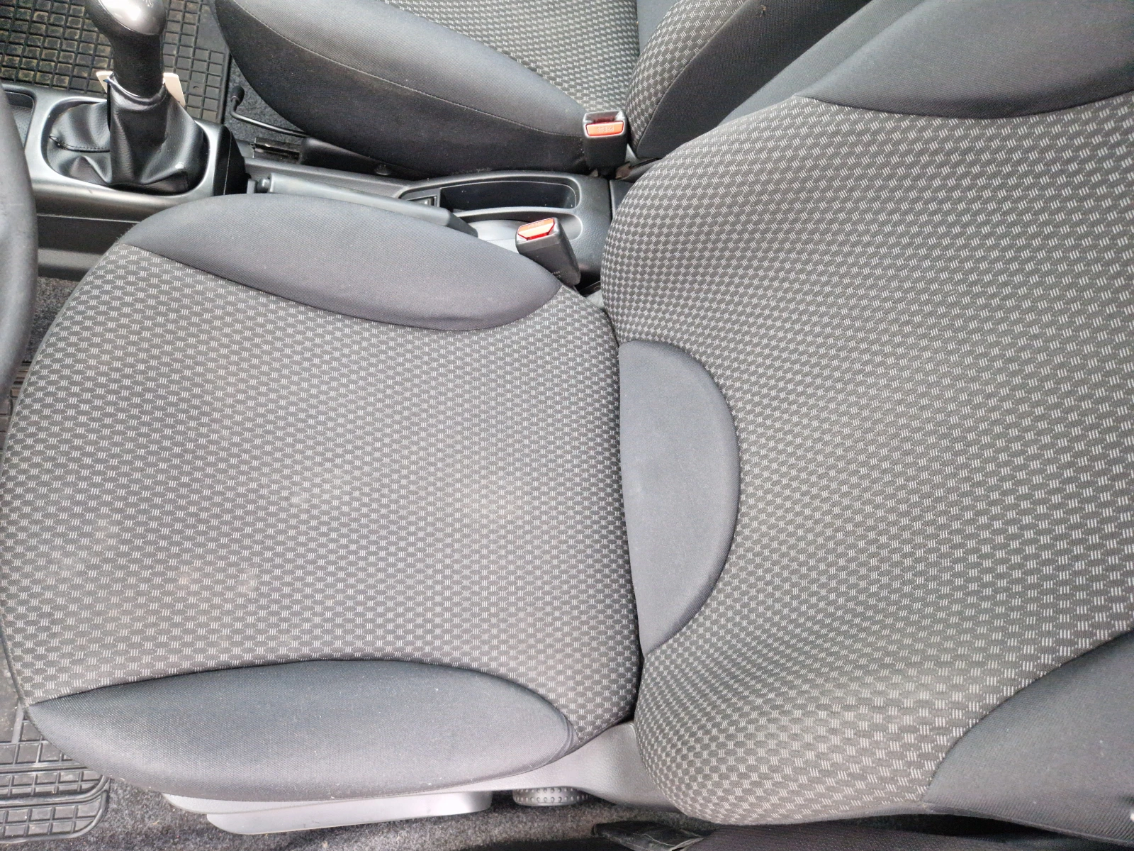 Nissan Note 1.4i КЛИМАТИК! - изображение 8