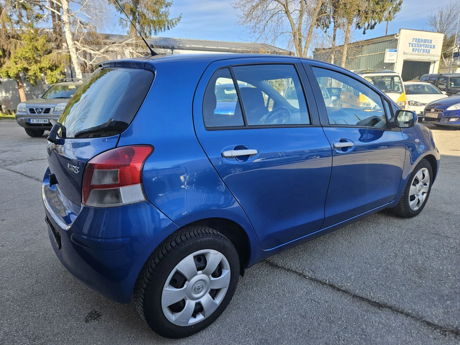 Toyota Yaris 1.33 vvt-i 100к.с, снимка 17 - Автомобили и джипове - 53770852